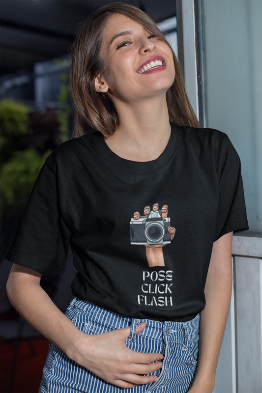 Pose the Flash – Strike a Pose, Shine Bright 💡📸